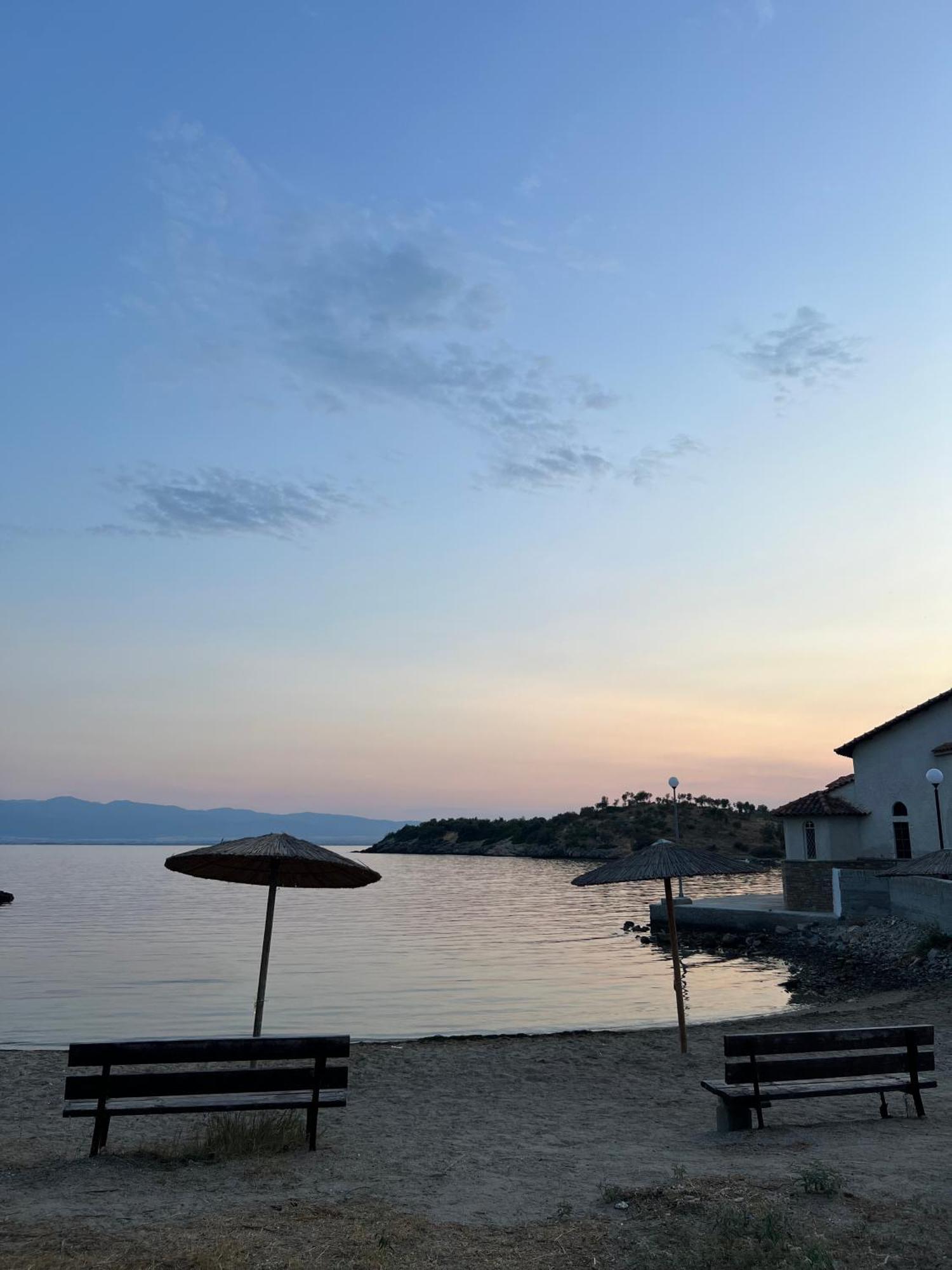 Aiolos Seaside Apartment Marathos  Buitenkant foto